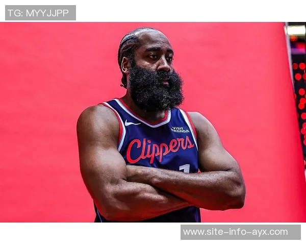 哈登状态回暖半场表现抢眼贡献12分5助攻正负值高达9