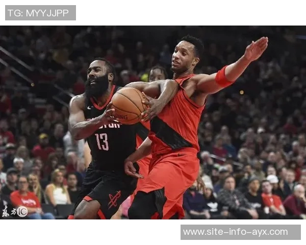 火箭召回表现出色的戴维森明天对阵开拓者或将迎来机会 火箭召回表现出色的戴维森明天对阵开拓者或将迎来机会